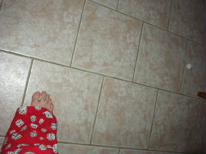 wowmyfoot.jpg